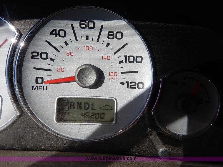 image for item K7060 2005 Ford Escape Hybrid SUV