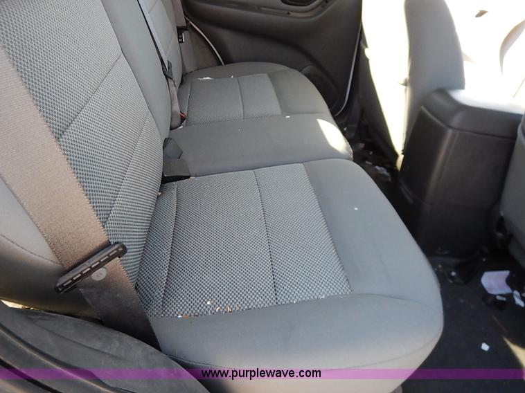 image for item K7060 2005 Ford Escape Hybrid SUV