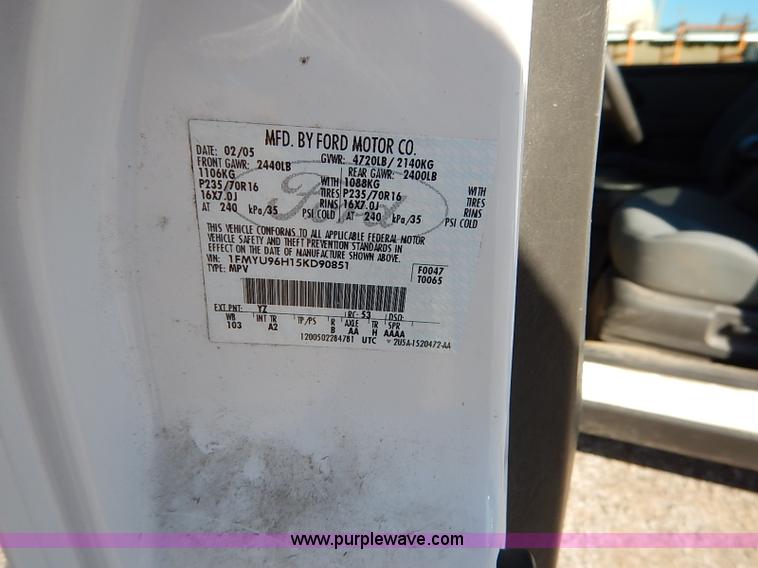 image for item K7060 2005 Ford Escape Hybrid SUV