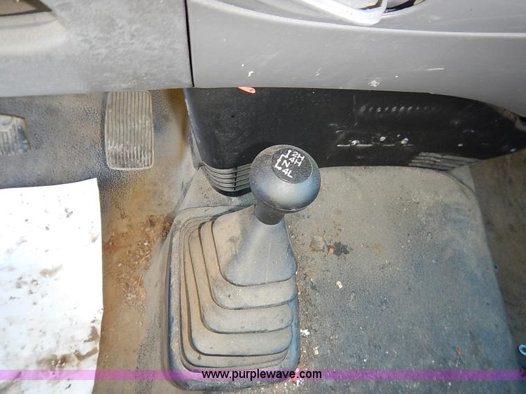 image for item K7061 2002 Ford F150 XL SuperCab pickup truck