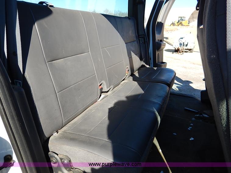 image for item K7061 2002 Ford F150 XL SuperCab pickup truck