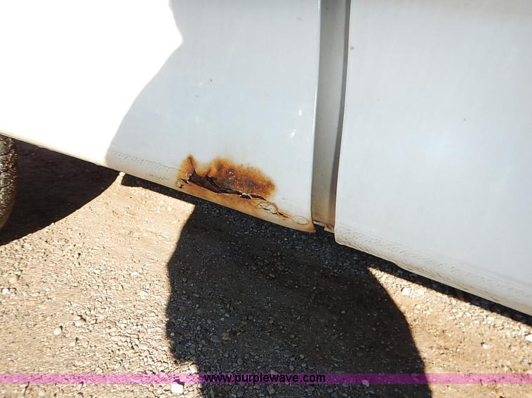 image for item K7061 2002 Ford F150 XL SuperCab pickup truck