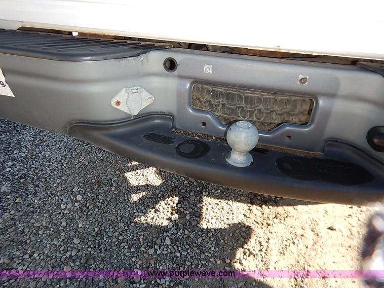 image for item K7061 2002 Ford F150 XL SuperCab pickup truck