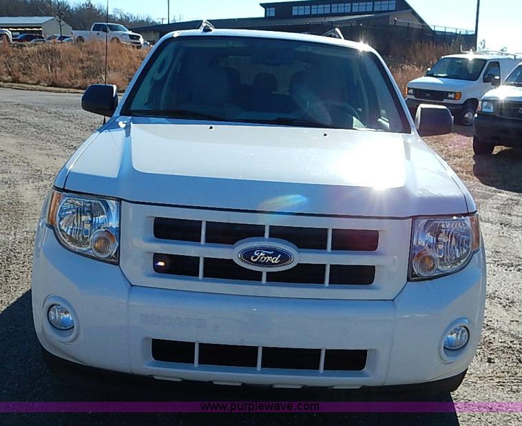 image for item K7063 2010 Ford Escape Hybrid SUV