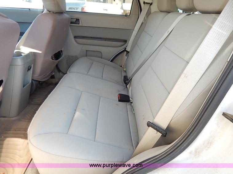 image for item K7063 2010 Ford Escape Hybrid SUV