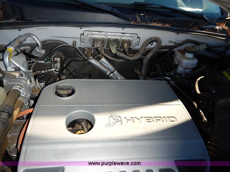 image for item K7063 2010 Ford Escape Hybrid SUV