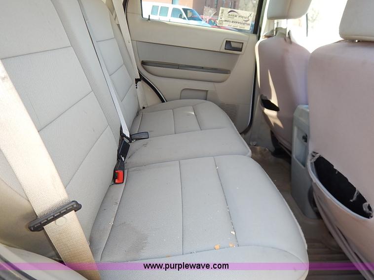 image for item K7063 2010 Ford Escape Hybrid SUV