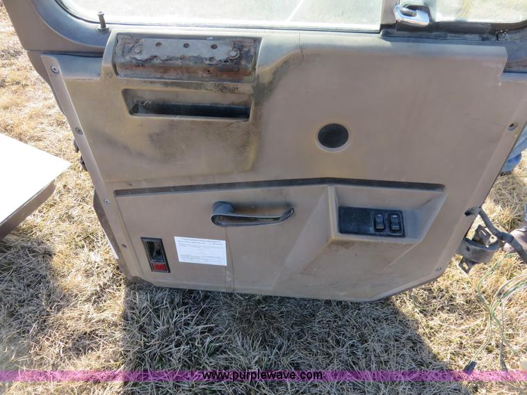 image for item K7211 International 9400 truck hood and doors