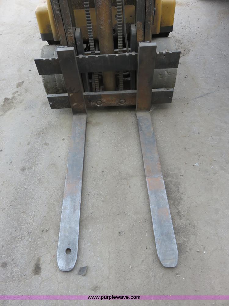 image for item K7222 Hyster forklift