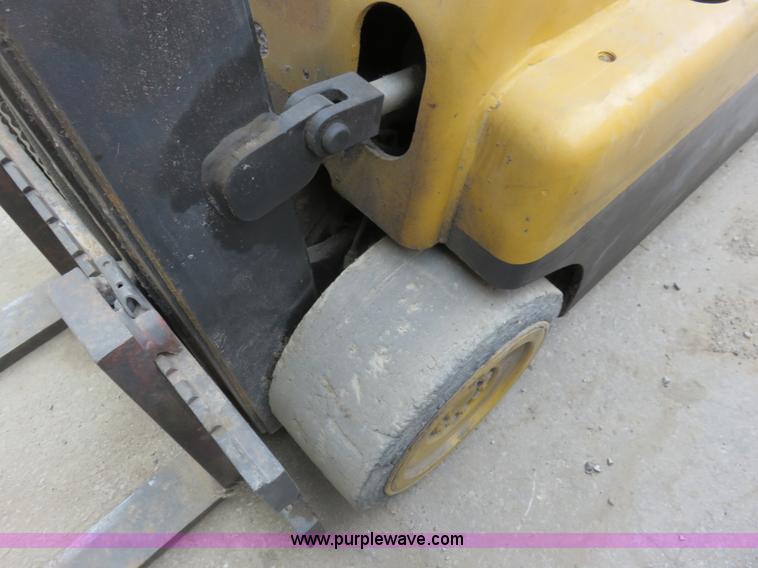 image for item K7222 Hyster forklift