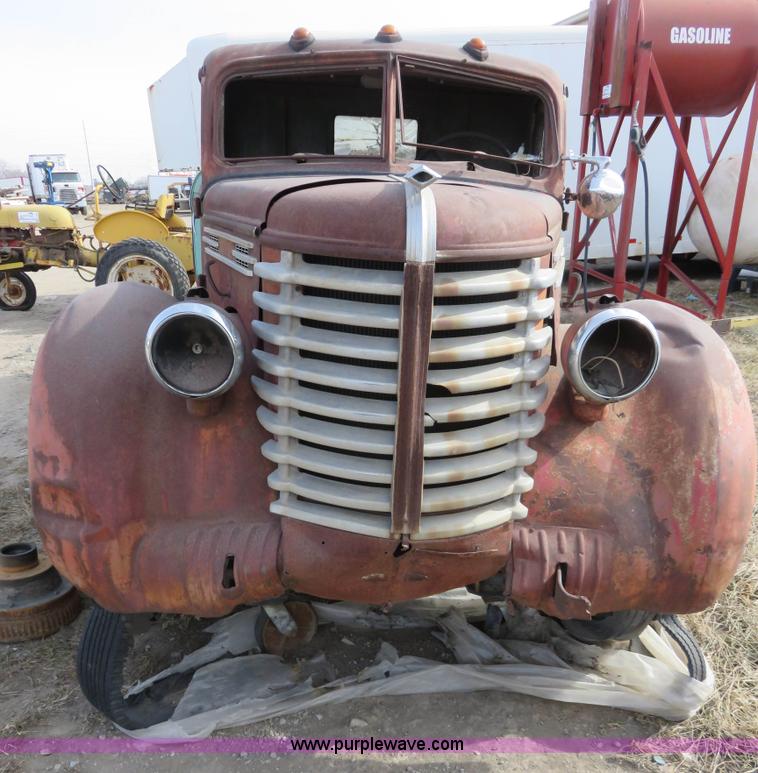 image for item K7223 Diamond T truck