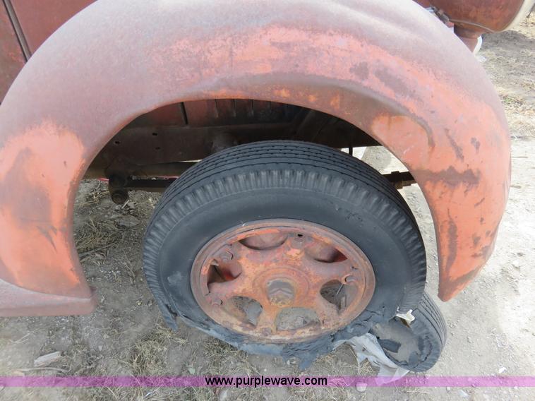 image for item K7223 Diamond T truck