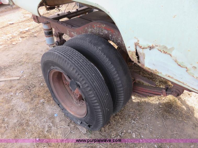 image for item K7223 Diamond T truck