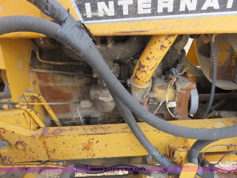 image for item K7224 International 2544 tractor