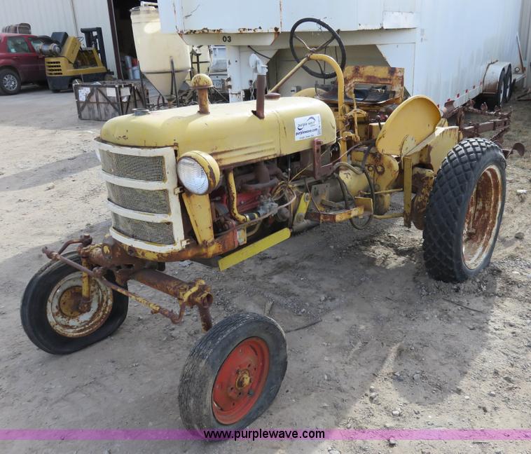 image for item K7226 International FCUB trencher