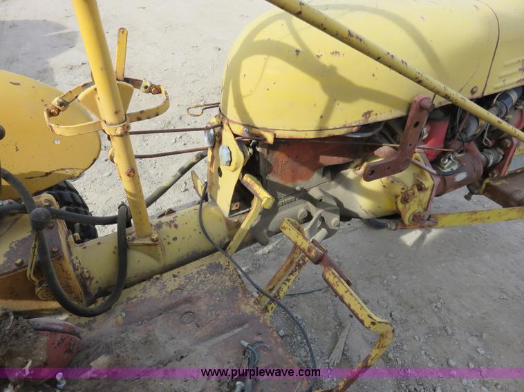 image for item K7226 International FCUB trencher