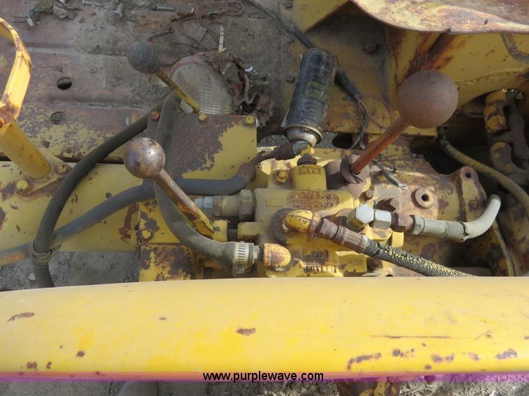 image for item K7226 International FCUB trencher