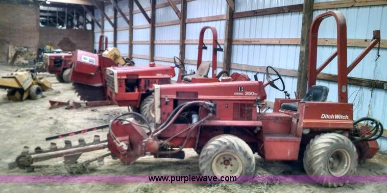 image for item AV9986 Ditch Witch 350SX cable plow