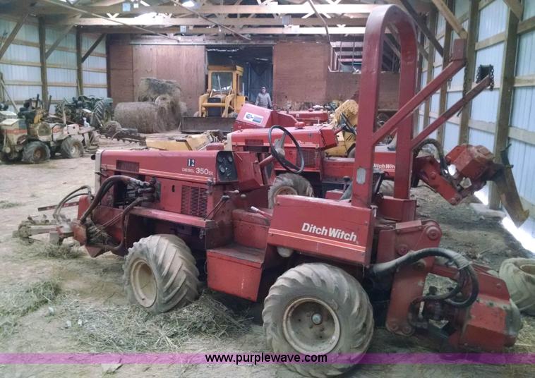 image for item AV9986 Ditch Witch 350SX cable plow