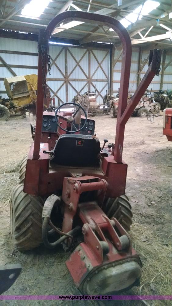 image for item AV9986 Ditch Witch 350SX cable plow