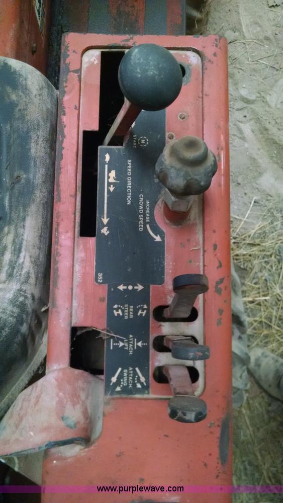 image for item AV9986 Ditch Witch 350SX cable plow