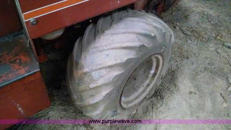 image for item AV9986 Ditch Witch 350SX cable plow