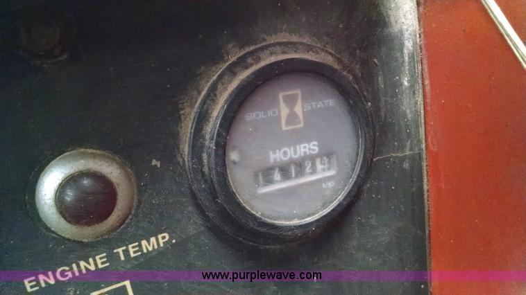 image for item AV9986 Ditch Witch 350SX cable plow