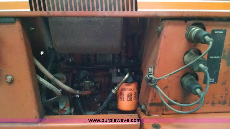 image for item AV9987 Ditch Witch 350SX cable plow