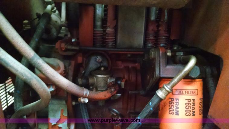 image for item AV9987 Ditch Witch 350SX cable plow