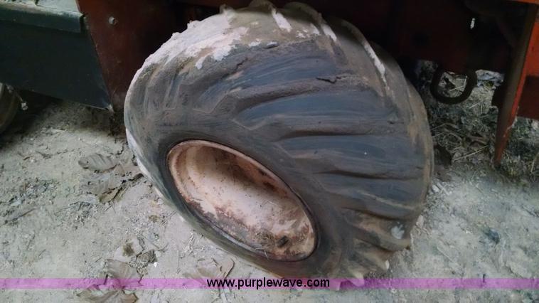 image for item AV9987 Ditch Witch 350SX cable plow