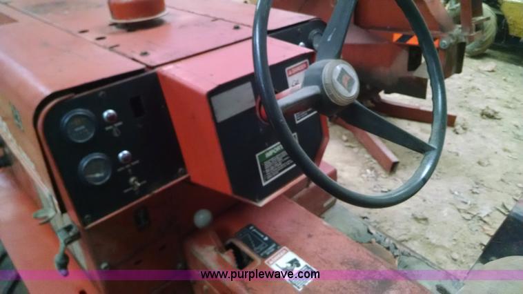 image for item AV9987 Ditch Witch 350SX cable plow