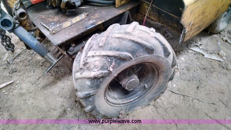 image for item AV9992 Vermeer TC4 trench compactor