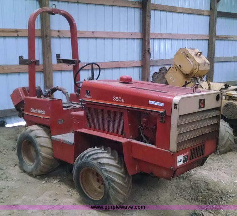 image for item AV9993 Ditch Witch 350SX cable plow