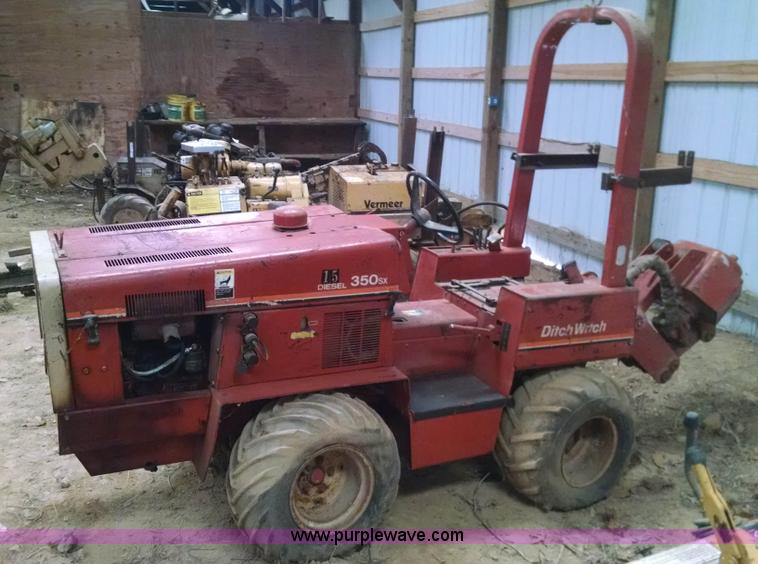 image for item AV9993 Ditch Witch 350SX cable plow