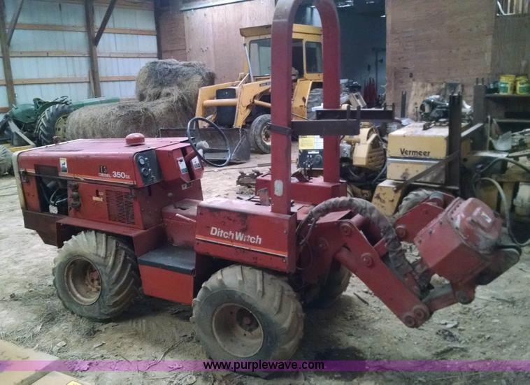 image for item AV9993 Ditch Witch 350SX cable plow