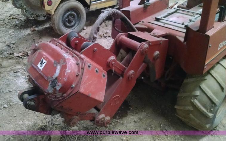 image for item AV9993 Ditch Witch 350SX cable plow