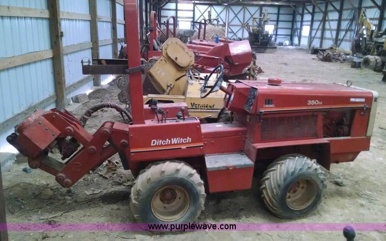 image for item AV9993 Ditch Witch 350SX cable plow