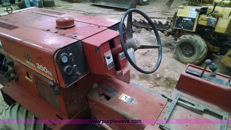 image for item AV9993 Ditch Witch 350SX cable plow