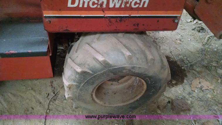 image for item AV9993 Ditch Witch 350SX cable plow