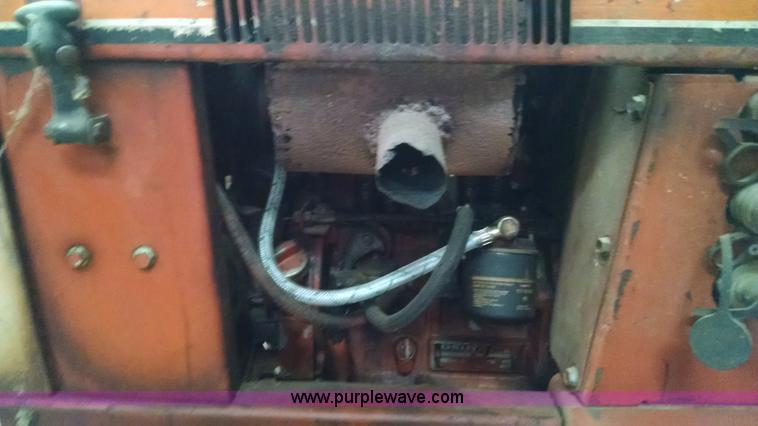 image for item AV9993 Ditch Witch 350SX cable plow