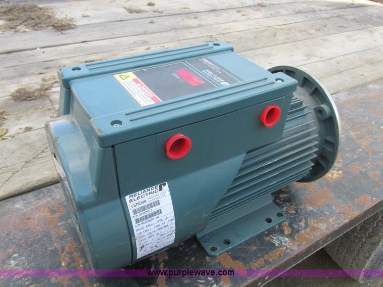 image for item AW9748 Reliance VSM500 electric motor