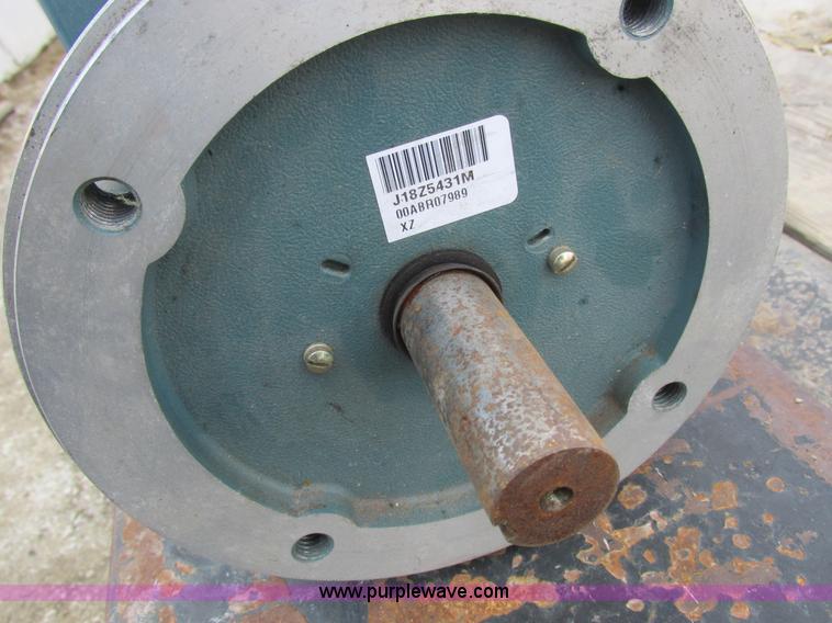 image for item AW9748 Reliance VSM500 electric motor