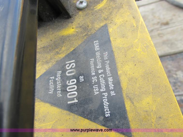 image for item AW9749 Esab PCM-875 plasma cutter