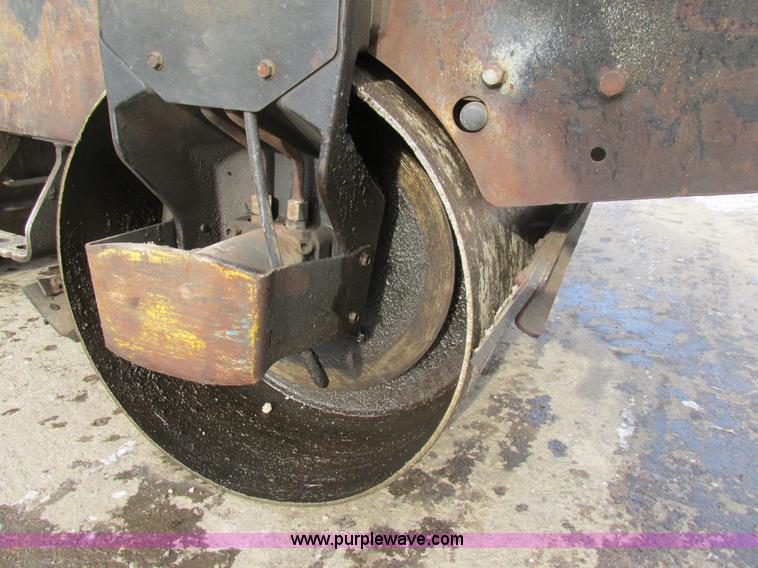 image for item AW9788 Wacker RD11 vibratory double drum roller