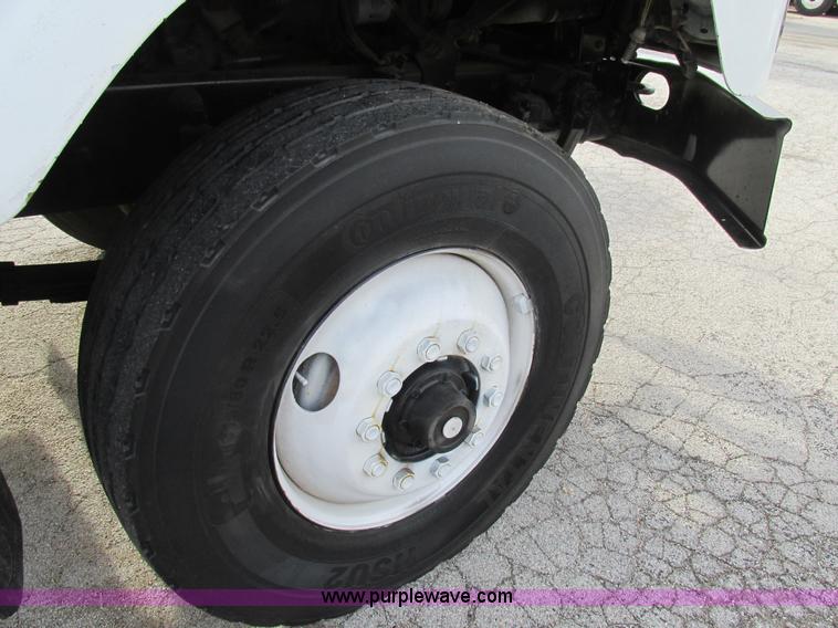 image for item AW9789 1996 International F2674 cab and chassis