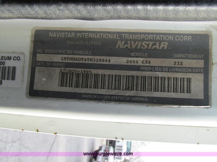 image for item AW9789 1996 International F2674 cab and chassis