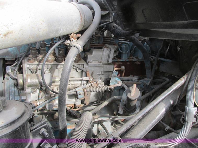 image for item AW9789 1996 International F2674 cab and chassis