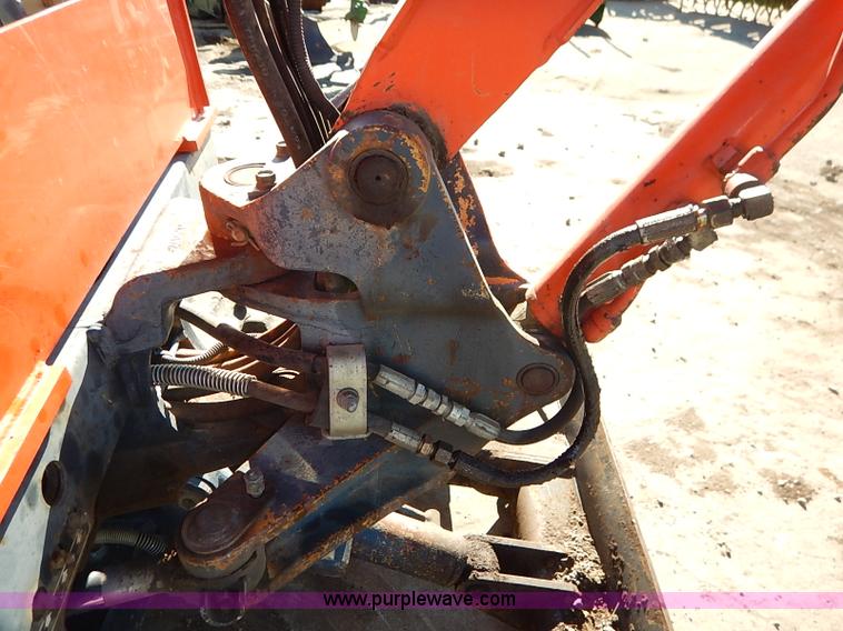 image for item BC9848 Kubota KX41-2V compact excavator