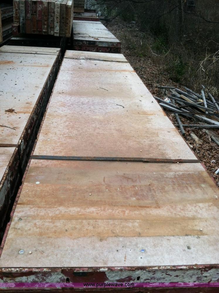 image for item D1396 Assorted Symons steel ply concrete forms