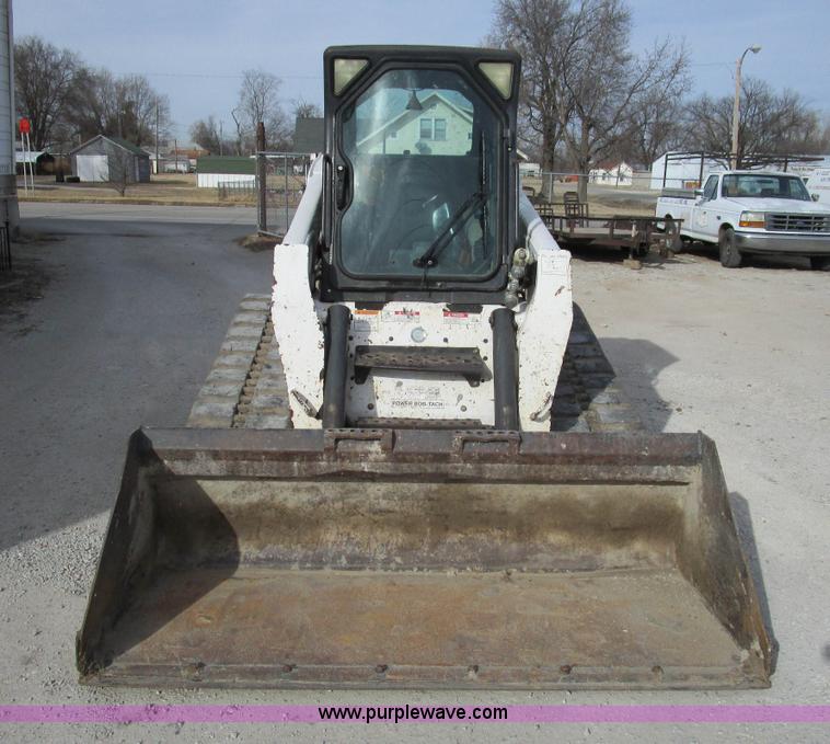 image for item D2272 2003 Bobcat T250 skid steer